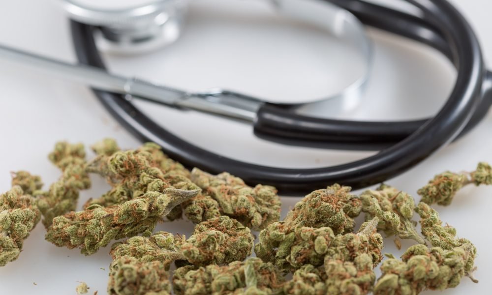 Most doctors, nurses and pharmacists support legalizing marijuana, poll finds