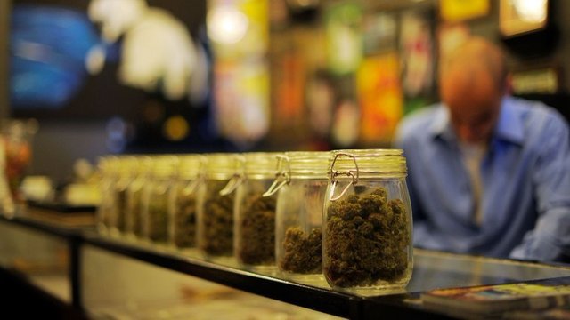 New Jersey legislature advances bill to legalize recreational marijuana
