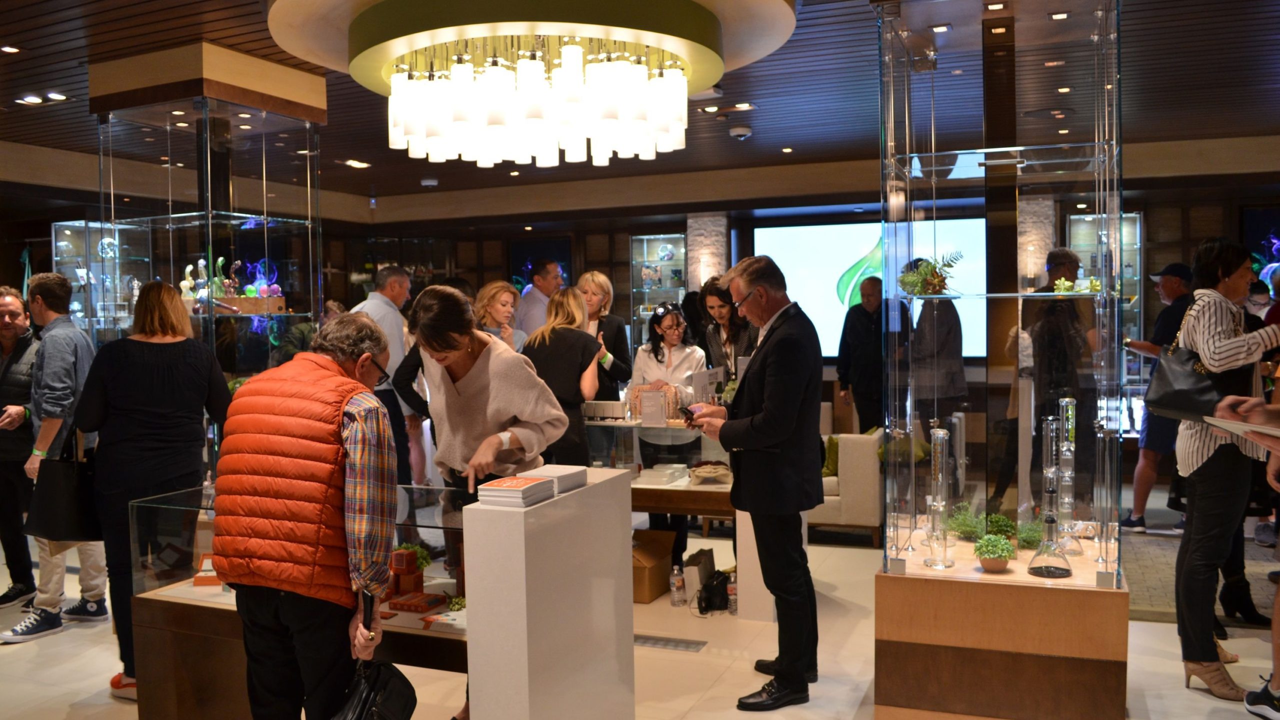 A pot shop opened in a posh California shopping district. Can it attract country club-goers?